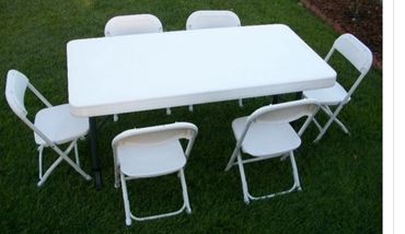 Kids Table and Chairs
