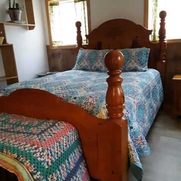 Inn Room  - Queen Bedroom 
