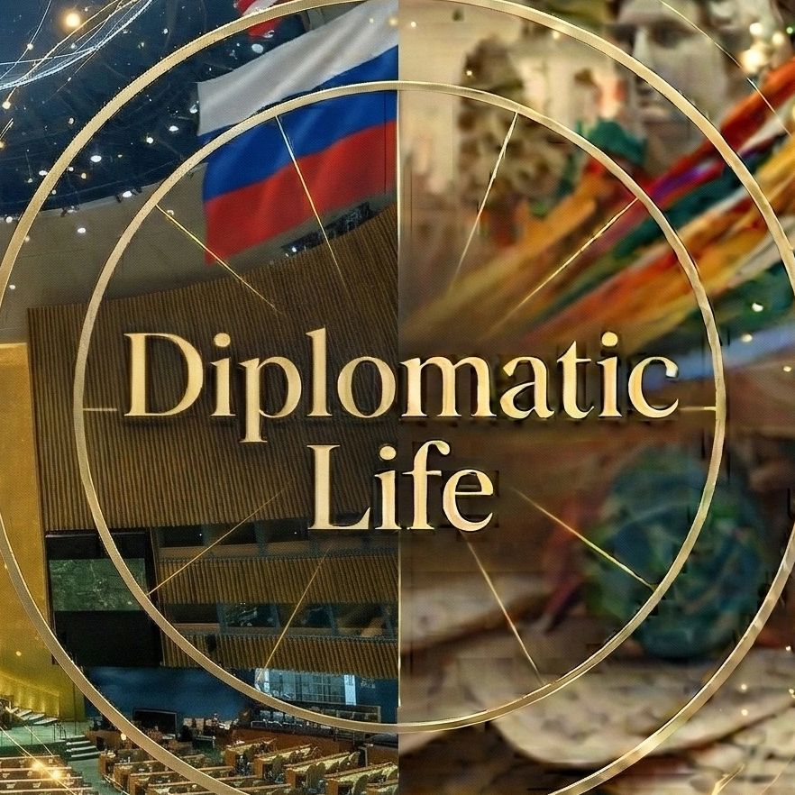 DiplomaticLife.org Hero Image