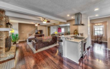 Kitchen and living room | Missouri