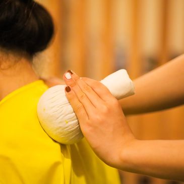 #massagenearme
#massageshop
#massageplace
#massagebangkok