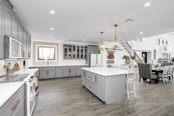 Intentional space utilization in this custom kitchen to ensure flow is seamless!
