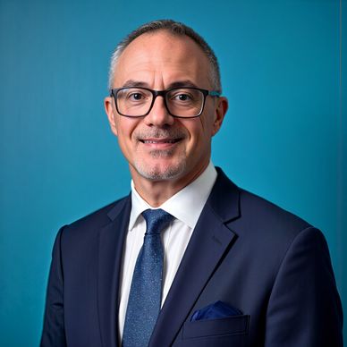 Professional man in suit with glasses.