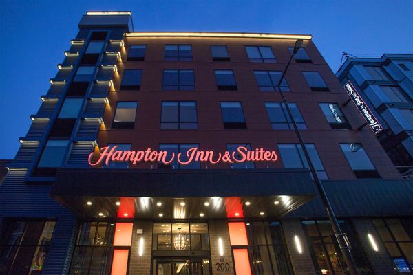 Hampton Inn & Suites St. Paul Downtown