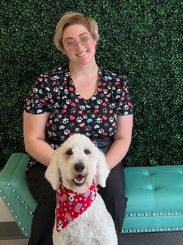 Maggie, Lead Groomer