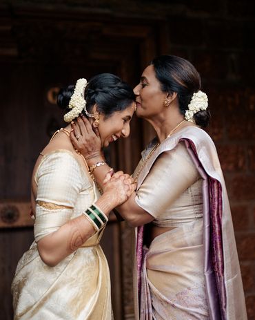 Best candid wedding photographers in Bangalore
