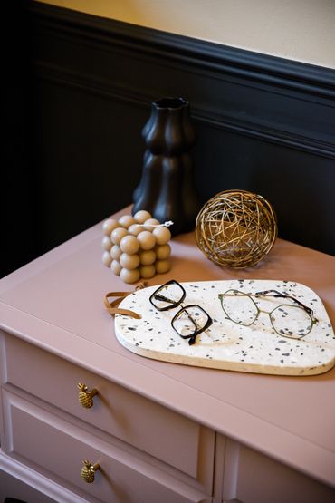 Glasses displayed in interesting way