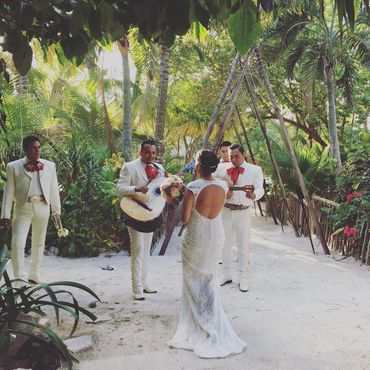 Union Ceremony Wedding
Mariachi
Cultural & Wellbeing
Conscious travel
Pachamamatzin.com
