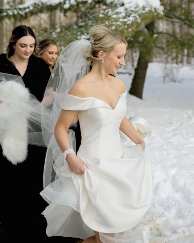 By https://www.jenniferborisphotography.com | Kaila Adam Wedding Planning, Winter Wedding with Bride