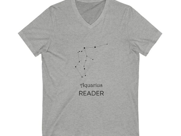 For the unique Aquarius! This tee celebrates your love for ideas and revolutionary stories.