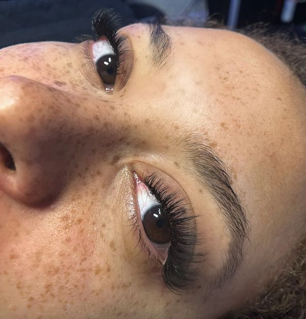 Custom Wispy Lash Set