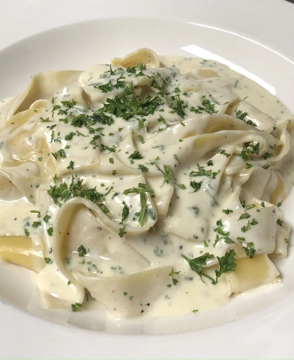 Fettuccine Alfredo