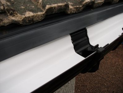 Gutter Cleaning perth
We Cary out a gutter cleaning service through out perth and surrounding areas