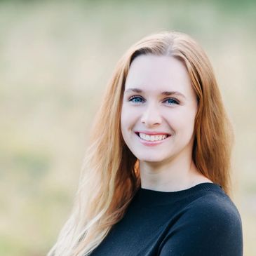 Photo of Dr Diane Huff smiling