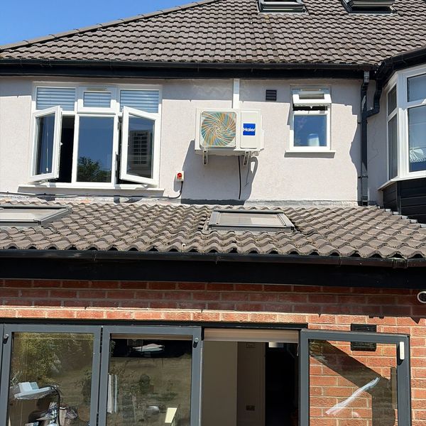 Air conditioning installation