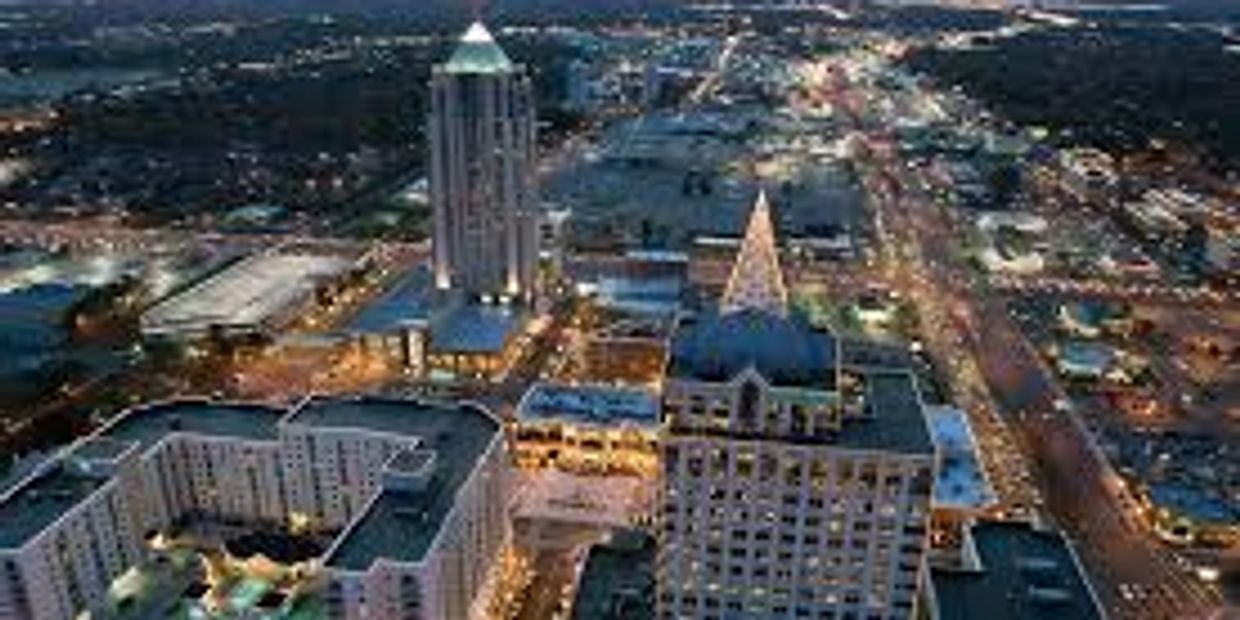 Picture of Downtown Virginia Beach. Virginia Beach Movers can provide load and unload services.