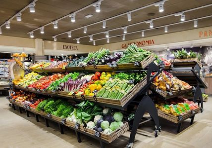 Fruit & Vegetable display, F&V display, produce, custom design, supermarket, hypermarket