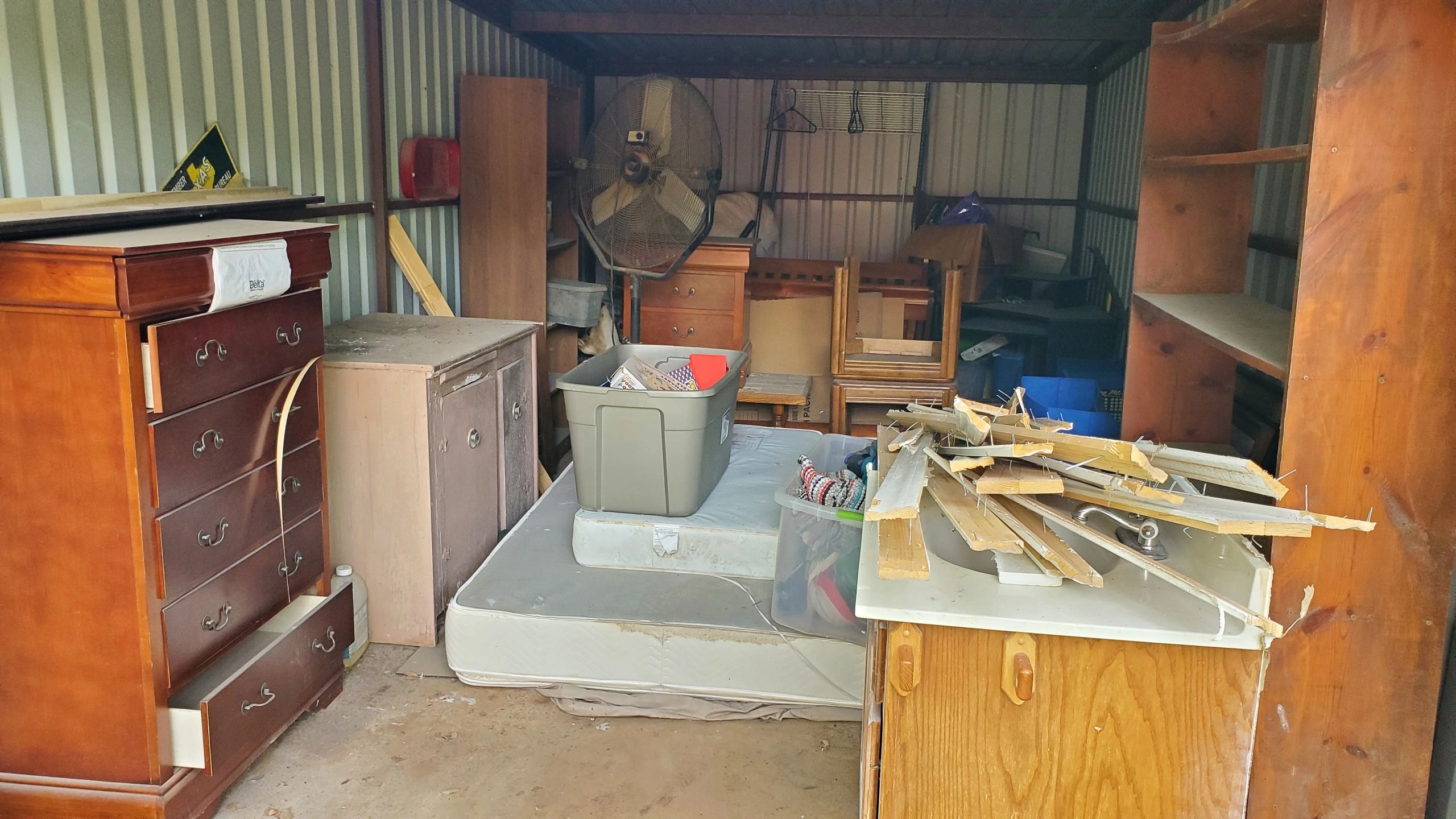 shed cleanout before junk removal