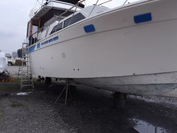 fiberglass repair. fiberglass hull repair. fiberglass boat repair. fiberglass repair boat