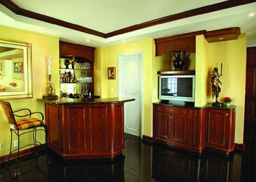 Mahogany, Crotch Mahogany Traditional style bar