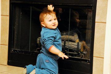 100404_Jameson_at_the_fireplace.jpg