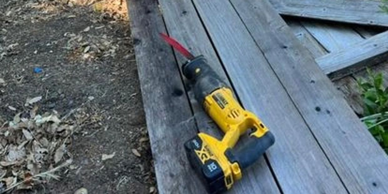fence removal near me
fence demolition
 healdsburg
 santa rosa
windsor
 petaluma
 rohnert park