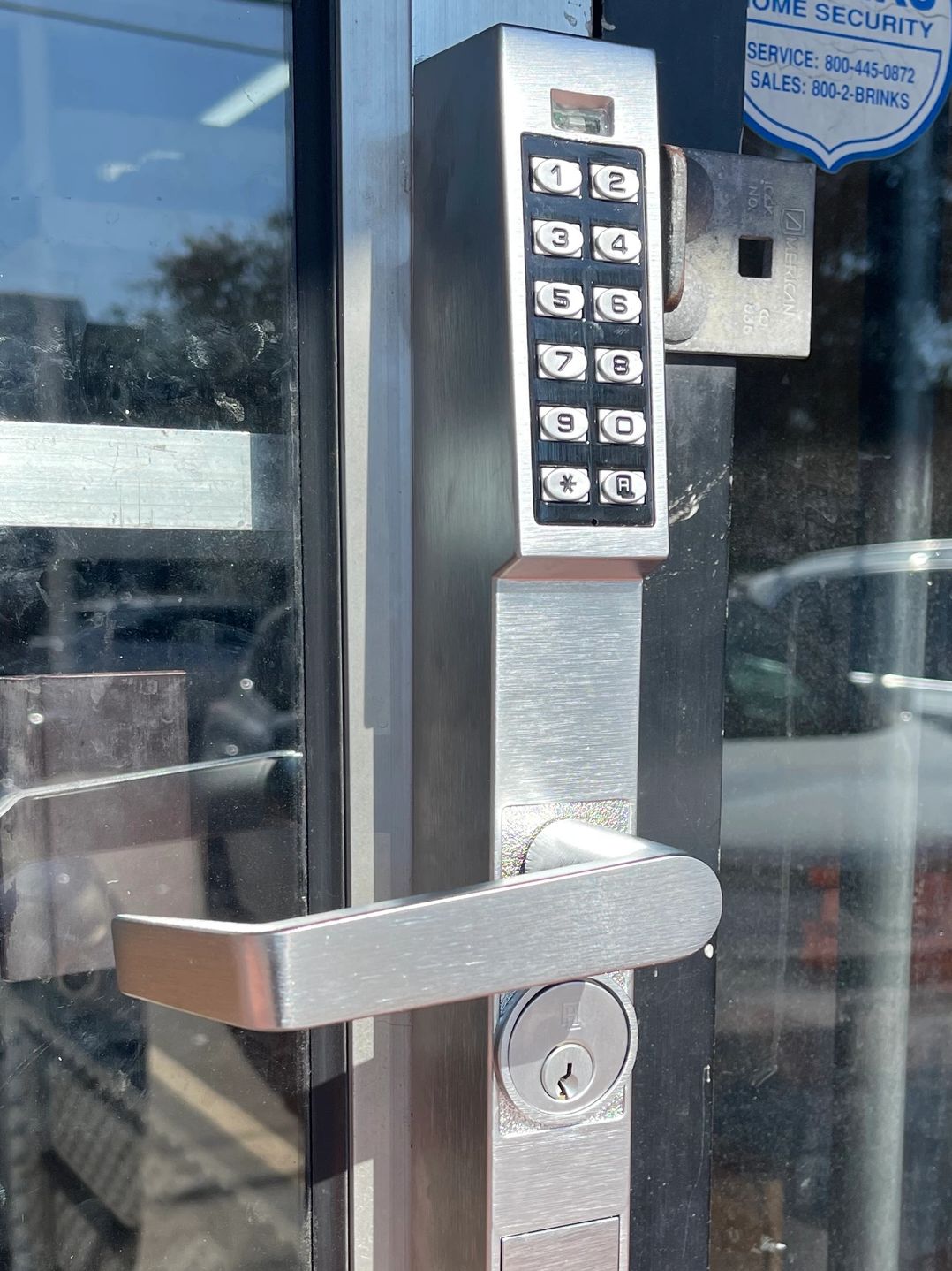 Digital commercial door lock for storefront door