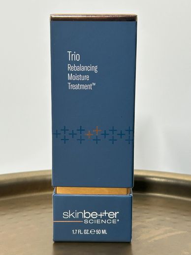 Trio Rebalancing Moisture Treatment
Deep hydration; balances dry, stressed skin w/o feeling heavy.