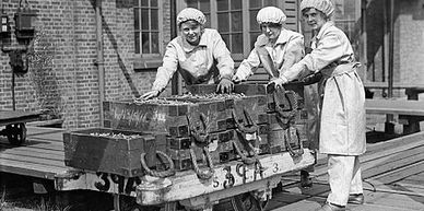 World War One munitions workers