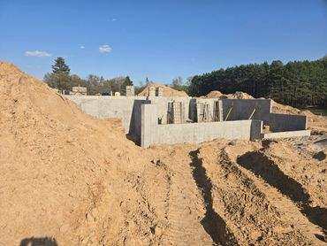 Designing your custom home plans to take full advantage of the property