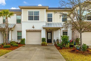 2200 square feet. 3-4 bedrooms and 2.5 baths. Master-on-main floor with 2 extra bedrooms and large