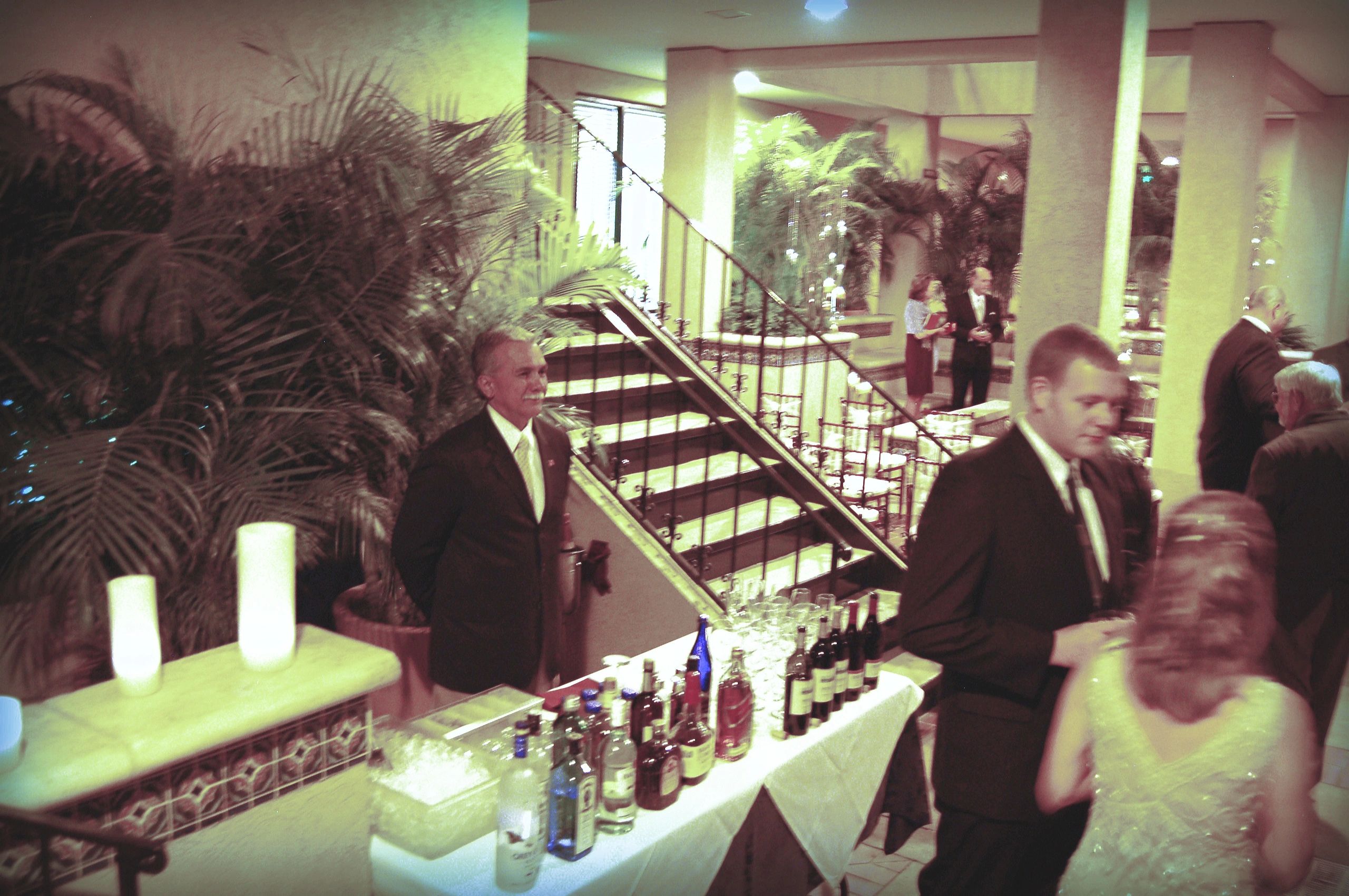 //img1.wsimg.com/isteam/ip/6bec76b4-8d79-4465-bea6-25b5f7fd714d/1%20Out%20Door%20Reception.jpg/:/rs=w:1300,h:800