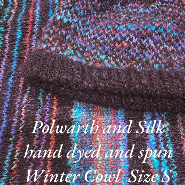 Winters is a warm and cosy DK worsted Cow with my hand spun yarn with matching hat .
The Cowl has