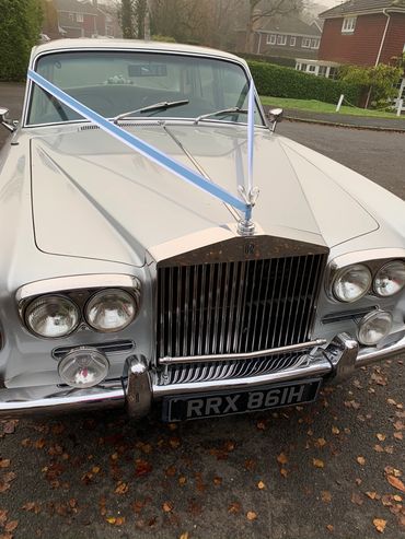 BRAY Wedding Cars. Pearl (1970 Rolls Royce Silver Shadow 1). Enjoying a wedding.