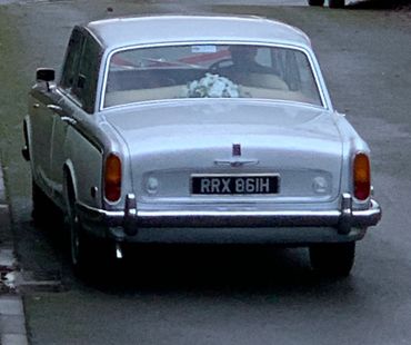 BRAY Wedding Cars. Pearl (1970 Rolls Royce Silver Shadow 1). Off to a wedding.