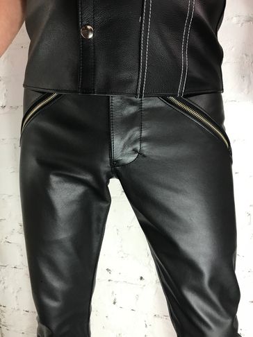 Leather wear by Nikki Goldspink Punkuture Sydney