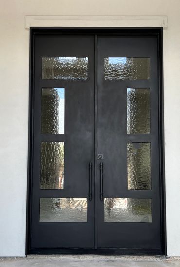 Contemporary door by porteusa
with Flemish glass color black with door pulls
