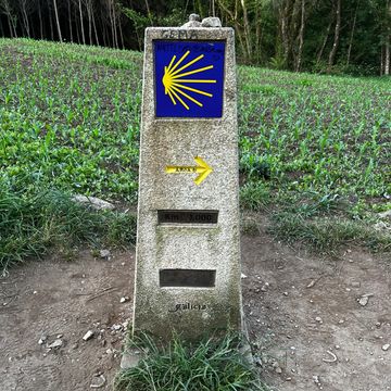 Camino trail marker, Camino de Santiago.