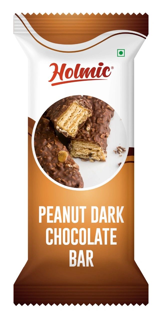 🌟 Indulge in Holmic's Peanut Dark Chocolate Bar! 🍫🥜