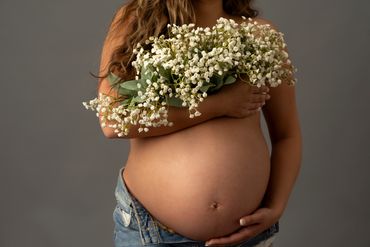 Maternity Photoshoot
Professional Photography
Germantown, MD. DMV