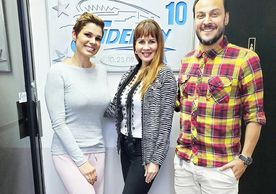Brenda Liz Ginés junto a Francis Rosas e Ivonne Orsini en el Happy Hour de Fidelity 95.7FM