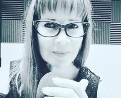 Brenda Liz Ginés, comunicadora de imagen y anfitriona del podcast en español Guardarropa Tips
