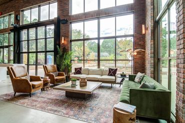 3500 SF with high ceiling and barn style look great for events for 200 guests