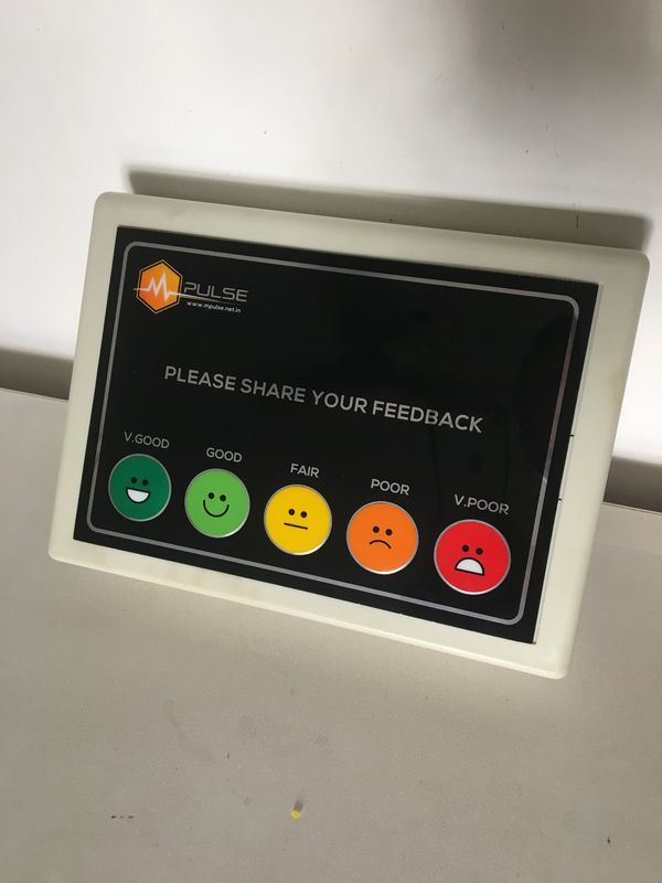 customer feedback device for cafeteria