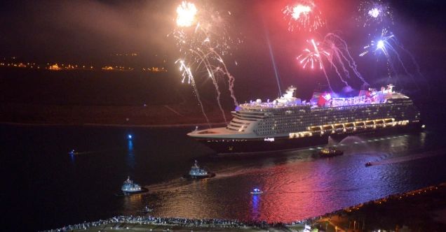 Port of Miami limo service , Port  to Mia Miami airport transfer , Port of Miami transportation_bus