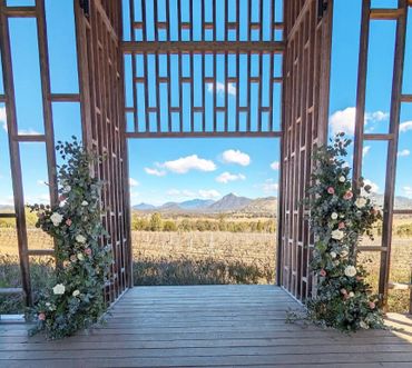 Korroomba wedding Lavander Farm Centrepiece florals