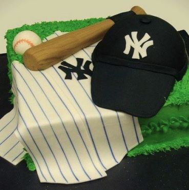 Baseball cake