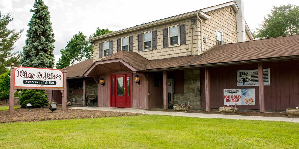 Outside view of a house with garden