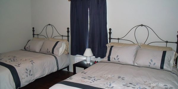 Clean comfortable rooms in Rock Creek and Midway British Columbia