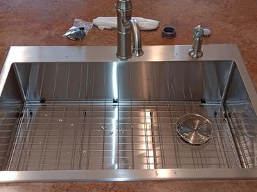 Finished Kitchen Sink, Kitchen Faucet and Kitchen Sprayer
